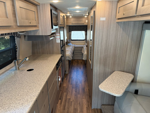 Used 2019 Ford E-450 and Econoline 450 Super Duty w/ Motorhome Prep Package image 24