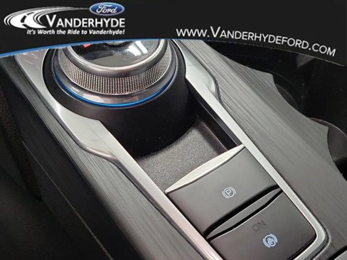 Used 2023 Ford Escape Active image 32