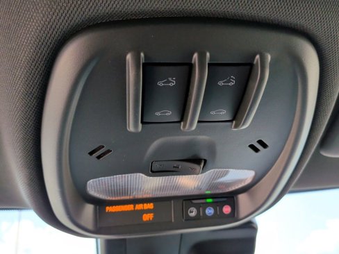 New 2025 Chevrolet Trax RS w/ Sunroof Package image 20