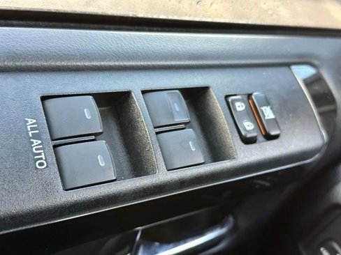 Used 2019 Toyota 4Runner TRD Off-Road Premium image 18
