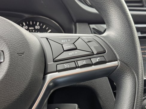 Used 2020 Nissan Rogue S image 13