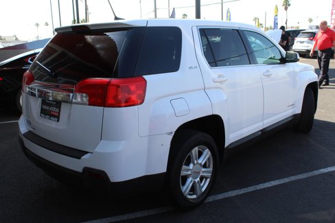 Used 2014 GMC Terrain SLE image 2