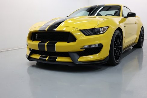 Used 2016 Ford Mustang Shelby GT350 w/ Technology Package image 50
