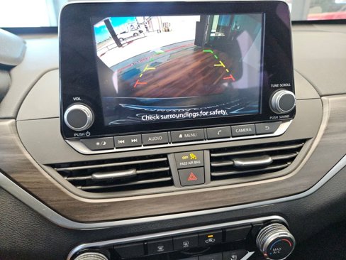Used 2023 Nissan Altima 2.5 SV image 21