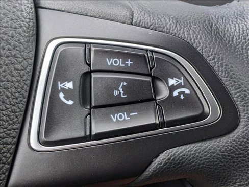 Used 2019 Ford Escape Titanium image 17
