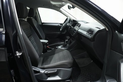 Certified 2023 Volkswagen Tiguan S image 10