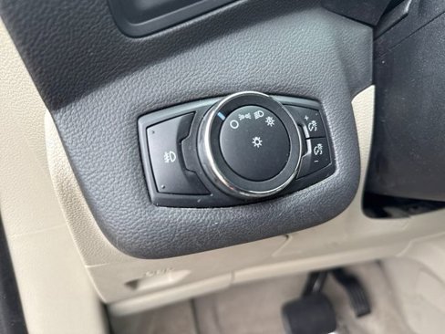 Used 2014 Ford C-MAX SEL image 33