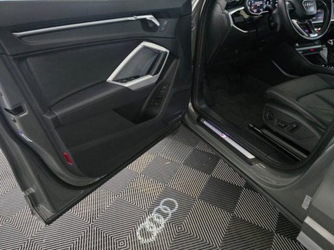 Used 2022 Audi Q3 2.0T Premium w/ Convenience Package image 33