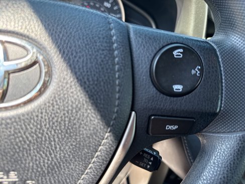Used 2015 Toyota RAV4 XLE image 23