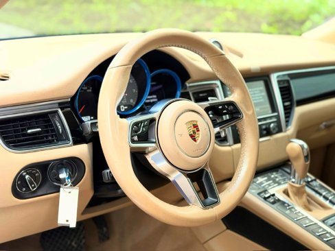 Used 2015 Porsche Macan S image 17