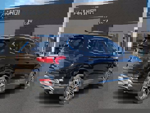 Used 2019 Hyundai Santa Fe Limited image 4