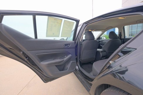 Used 2023 Nissan Altima 2.5 SV image 23