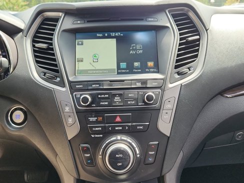 Used 2017 Hyundai Santa Fe Sport w/ 2.0T Ultimate Tech Package 05 image 22