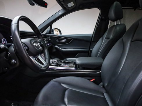 Used 2021 Audi Q7 3.0T Premium Plus w/ Executive Package image 19