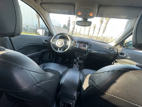 Used 2021 Jeep Compass Latitude image 16