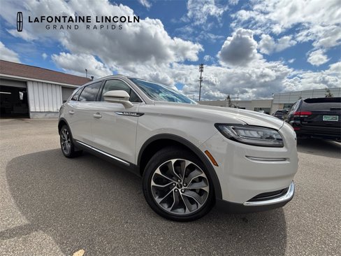 Used 2022 Lincoln Nautilus Reserve w/ Luxury Package image 52