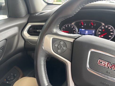 Used 2020 GMC Acadia SLE image 12