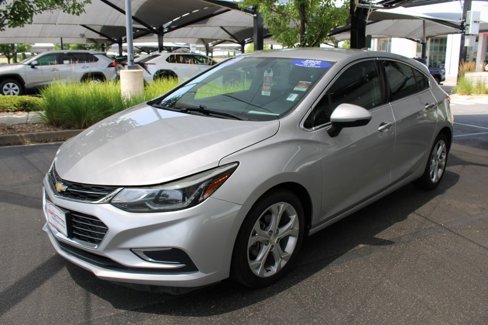 Used 2018 Chevrolet Cruze Premier image 9