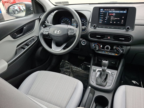 Used 2023 Hyundai Kona SEL image 14