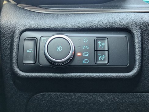Used 2020 Ford Explorer Limited image 24