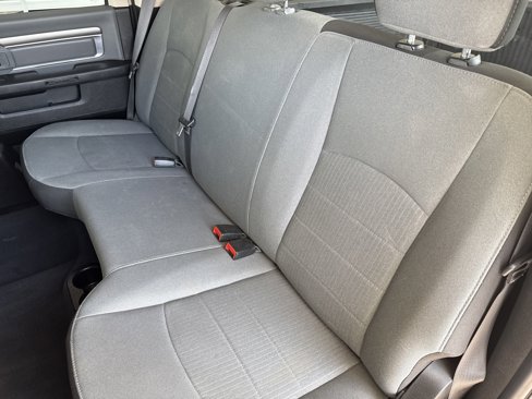 Used 2022 RAM 1500 Classic SLT image 13
