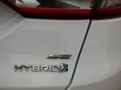 Used 2018 Ford Fusion SE image 3