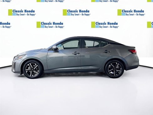 Used 2024 Nissan Sentra SV image 4