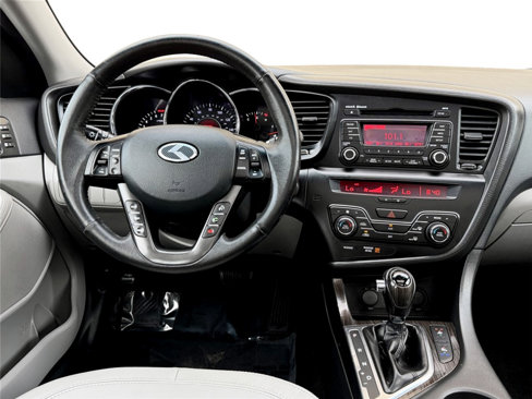 Used 2011 Kia Optima EX w/ Premium Pkg image 10