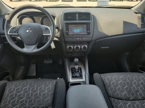 Used 2024 Mitsubishi Outlander Sport LE image 17