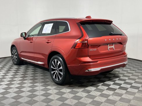 Certified 2023 Volvo XC60 B5 Plus w/ Climate Package image 8