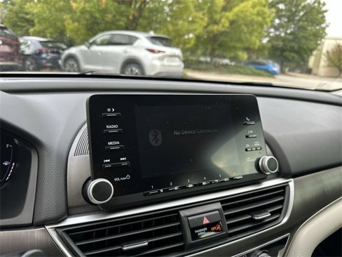 Used 2019 Honda Accord LX image 16
