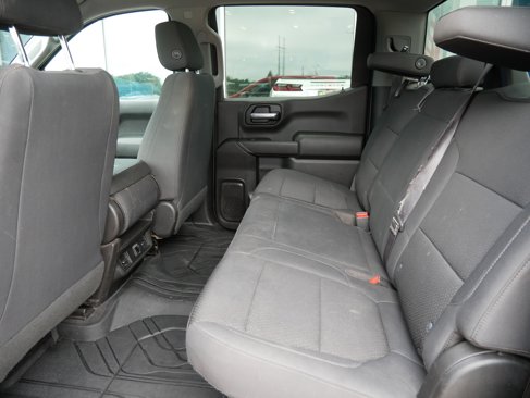 Used 2019 Chevrolet Silverado 1500 Custom w/ Trailering Package image 9