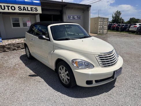 Used 2007 Chrysler PT Cruiser Convertible image 3