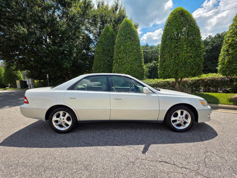 Used 2001 Lexus ES 330 image 6