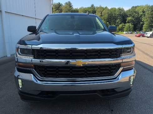 Used 2018 Chevrolet Silverado 1500 LT w/ LT Eassist Package image 8