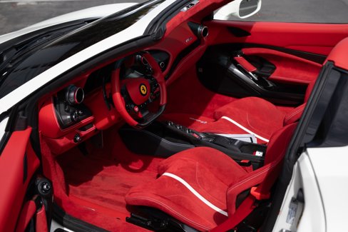 Used 2023 Ferrari F8 Tributo image 31