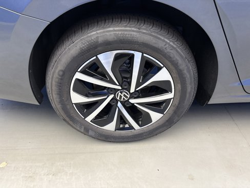 New 2025 Volkswagen Jetta S image 8