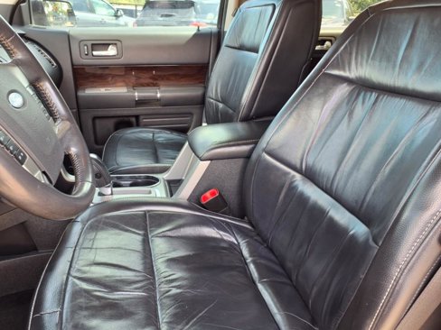 Used 2011 Ford Flex SEL w/ Rapid Spec Order Code image 3