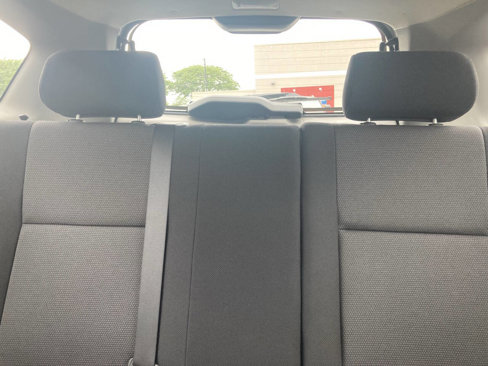 Used 2008 Pontiac Vibe w/ Sun And Sound Package image 17
