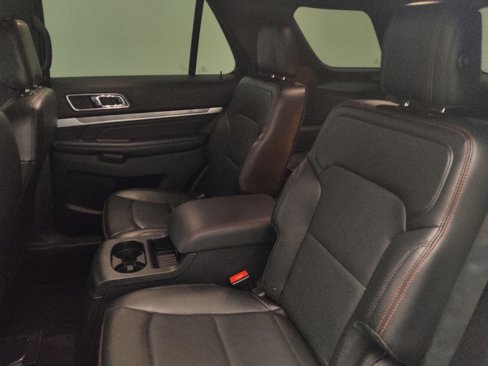 Used 2018 Ford Explorer Sport w/ Equipment Group 401A image 18