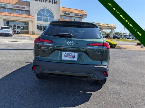 Used 2022 Toyota Corolla Cross XLE image 4