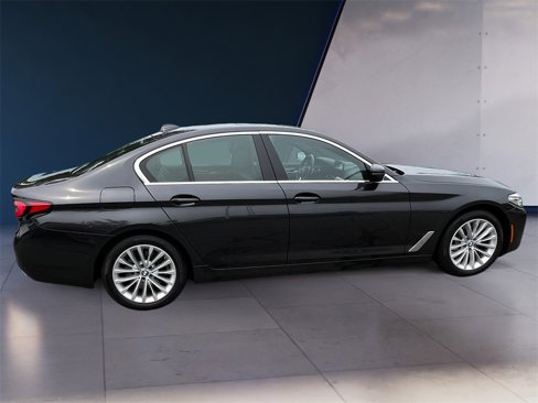 Used 2021 BMW 540i xDrive w/ Premium Package image 6