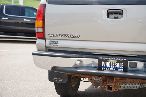 Used 2001 Chevrolet Silverado 2500 LS w/ Off-Road Skid Plate Pkg image 10