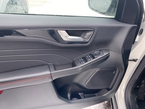 New 2025 Ford Escape ST-Line w/ Tech Pack #1 image 8