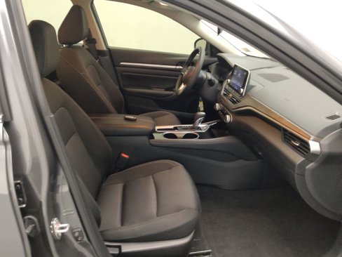 Used 2023 Nissan Altima 2.5 SV image 21