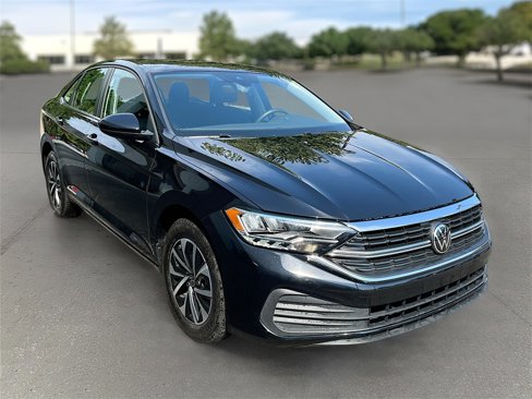 Used 2024 Volkswagen Jetta S image 1