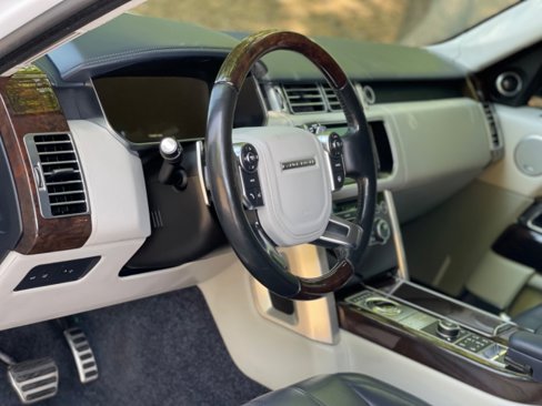Used 2017 Land Rover Range Rover Long Wheelbase Autobiography image 22