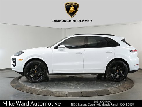 Used 2024 Porsche Cayenne image 2