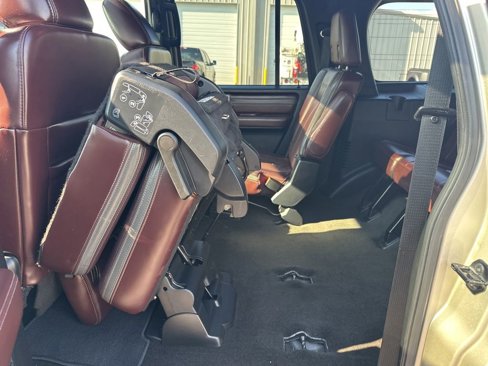 Used 2017 Ford Expedition EL Platinum image 36