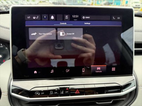 Certified 2022 Jeep Compass Limited image 22